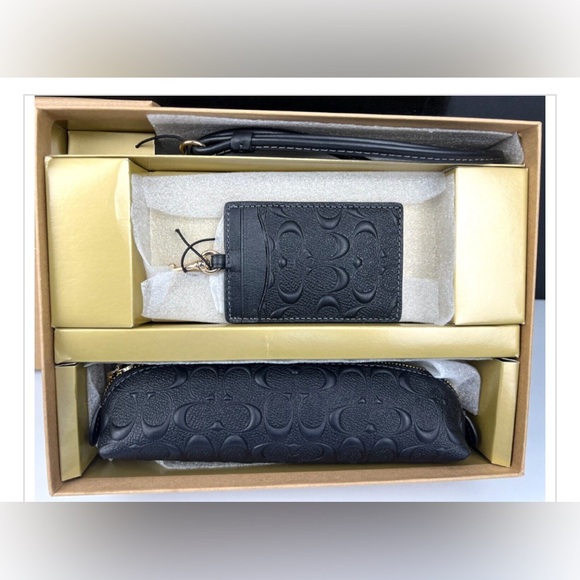 NWT COACH CF467 Boxed Pencil Case ID Lanyard Set in Signature Leather - Picture 2 of 8